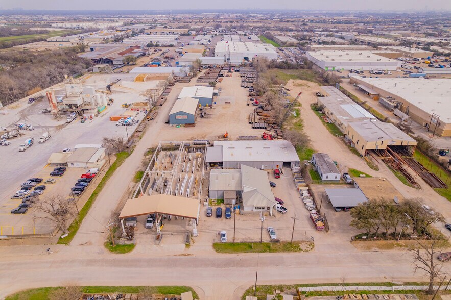 More Photos Of 10582 Spangler Rd, Dallas Manufacturing For Sale