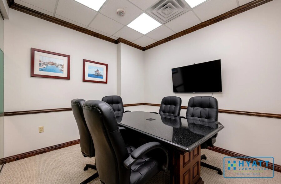 More Photos Of 1906 Towne Centre Blvd, Annapolis Office For Sale
