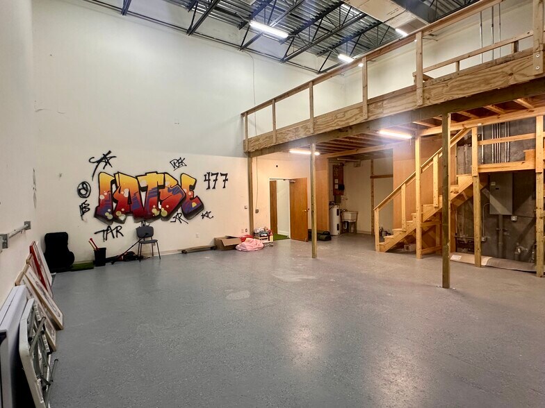 More Photos Of 3764-3790 SW 30th Ave, Fort Lauderdale Warehouse For Lease