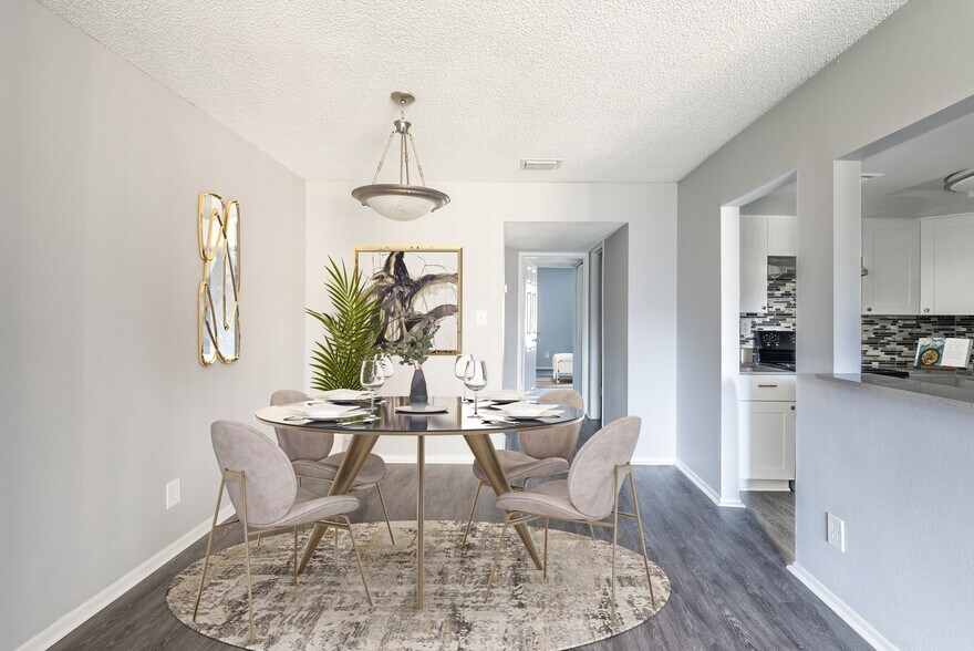 More Photos Of 5659 Del Prado Dr, Tampa Apartments For Sale