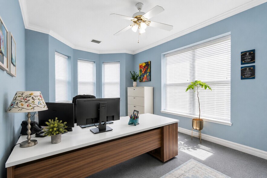 More Photos Of 402 E 7th Ave, Tampa Office For Sale