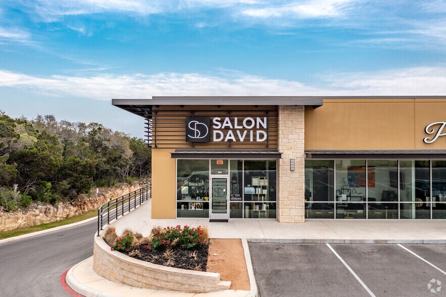 More Photos Of 4050 N Loop 1604 W, Shavano Park Storefront Retail Office For Lease