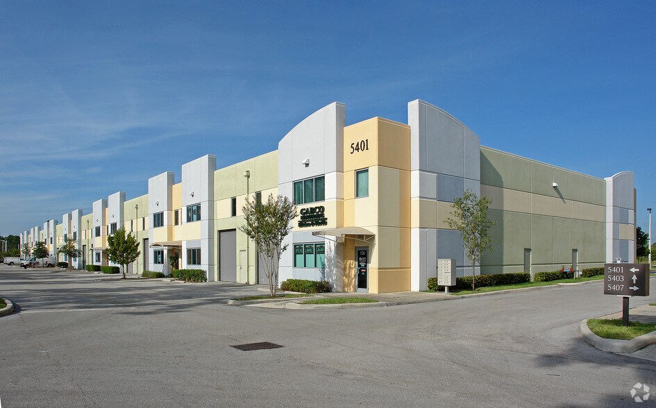 More Photos Of 5401 N Haverhill Rd, West Palm Beach Warehouse For Lease