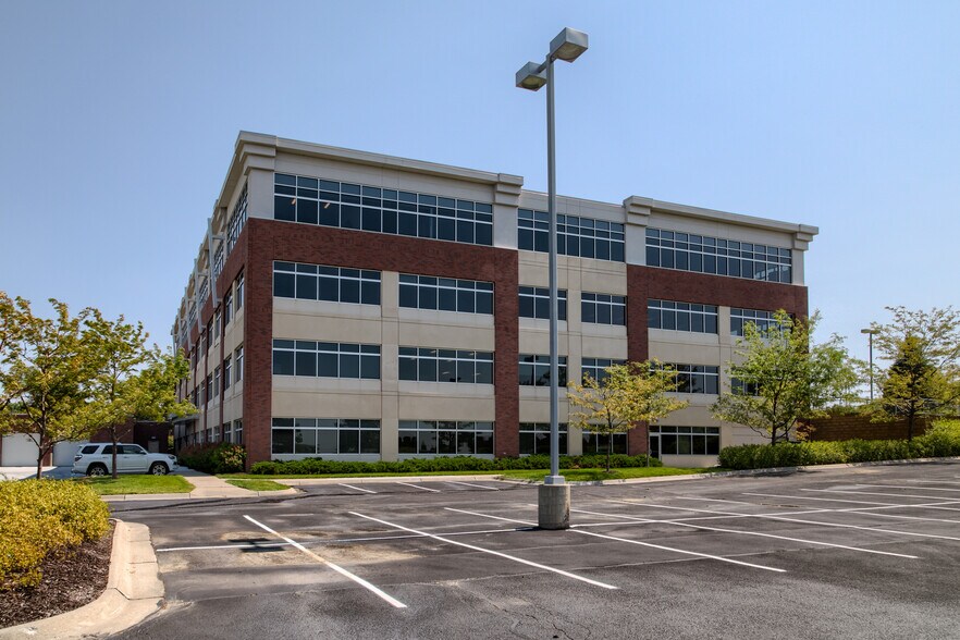 More Photos Of 15950 W Dodge Rd, Omaha Office For Lease