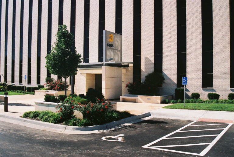 More Photos Of 6811 Shawnee Mission Pky, Overland Park Unknown For Sale