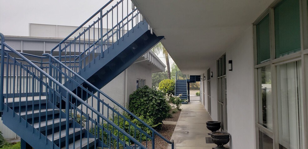 More Photos Of 5995-5997 Brockton Ave, Riverside Medical For Sale