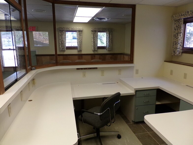 More Photos Of 401 Gilford Ave, Gilford Medical For Sale