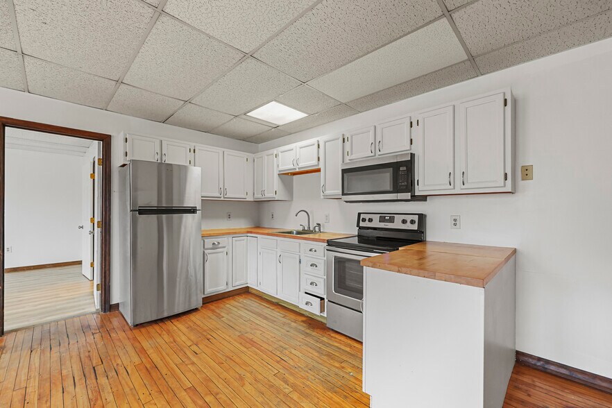 More Photos Of 55 Crystal St, Lenox Dale Apartments For Sale