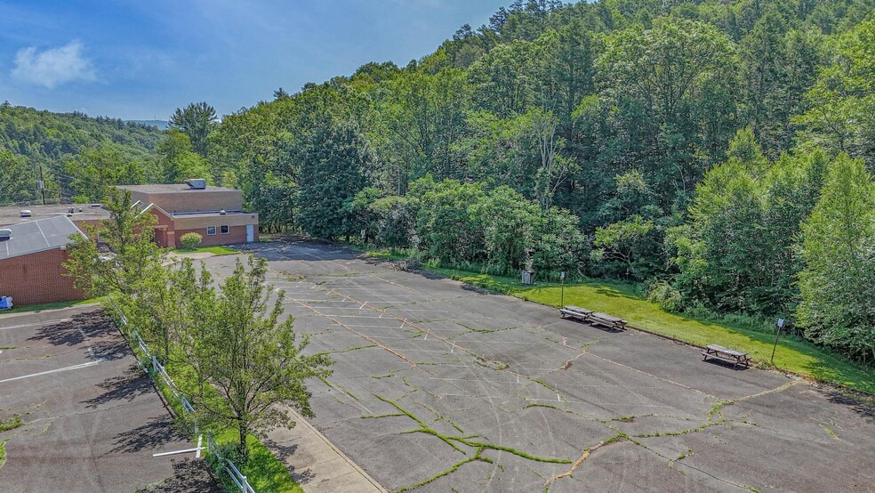 More Photos Of 635 Sutton Creek Rd, Harding Schools For Sale