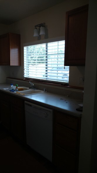 More Photos Of 201 S Vernon Ave, Azusa Apartments For Sale