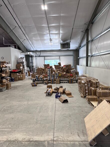 More Photos Of 6060 Schooner St, Van Buren Twp Warehouse For Lease