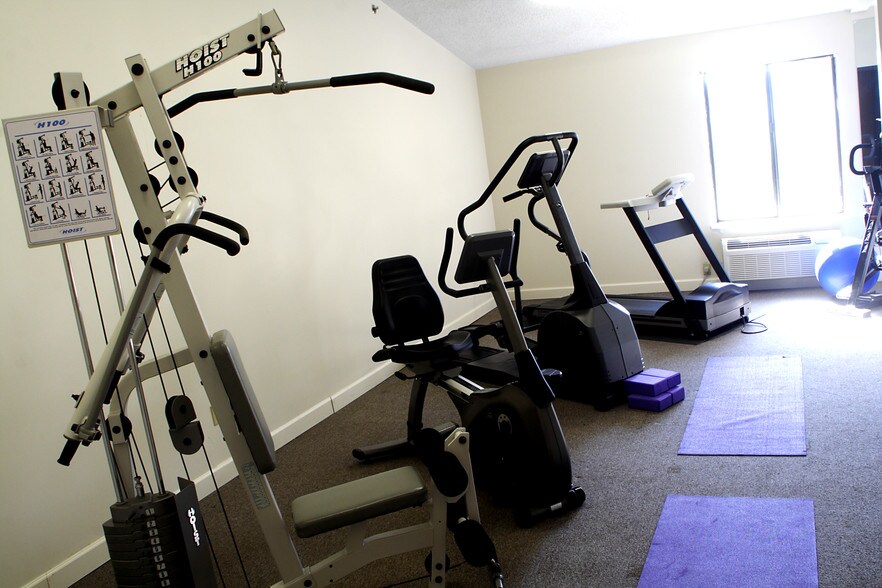 More Photos Of 2470 Windy Hill Rd SE, Marietta Office For Lease