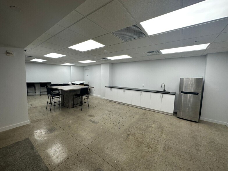 More Photos Of 111 John St, New York Office For Lease