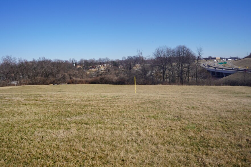 More Photos Of 206 Emerling Dr, Saint Louis Religious Facility For Sale