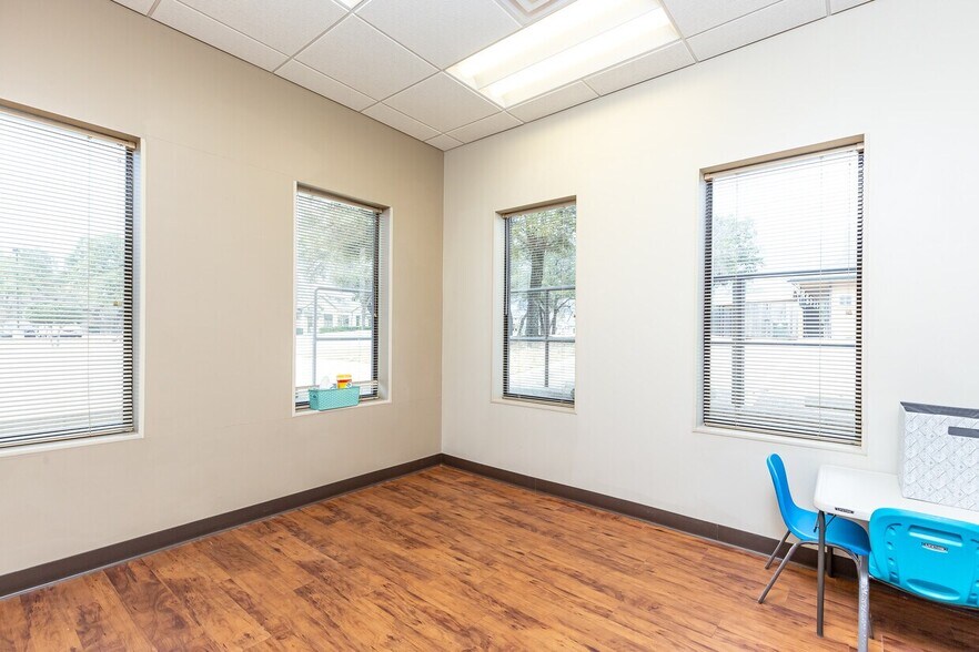 More Photos Of 11901 Parmer Ln, Cedar Park Medical For Lease