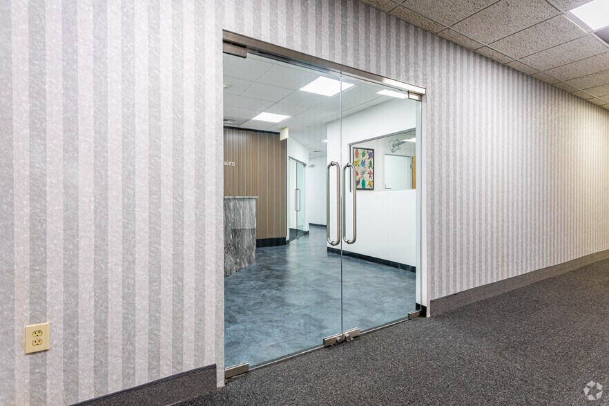 More Photos Of 2137 State Route 35, Holmdel Unknown For Lease