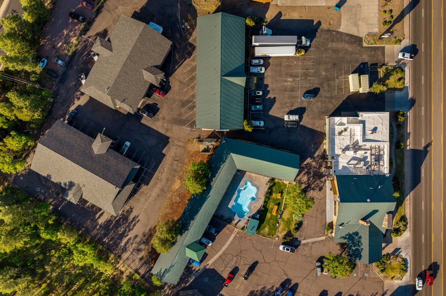 More Photos Of 480 W Deuce of Clubs, Show Low Hotel For Sale