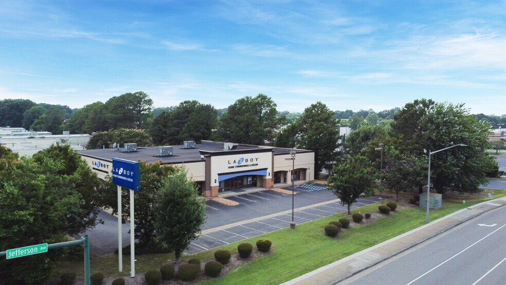 More Photos Of 11967 Jefferson Ave, Newport News Freestanding For Sale