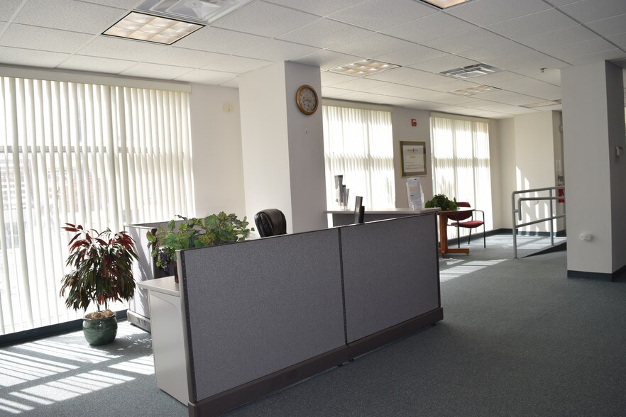 More Photos Of 2530 Washington St, Denver Medical For Lease