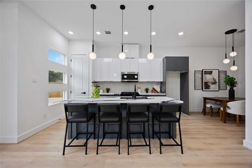 More Photos Of 4430 Knoxville Street #A-B, Houston Apartments For Sale