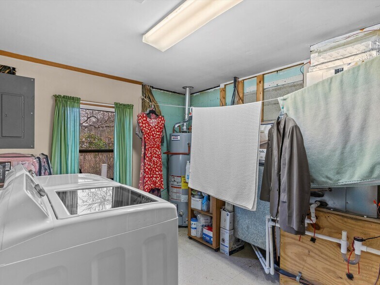 More Photos Of 901 Haven Dr, Dothan Flex For Sale