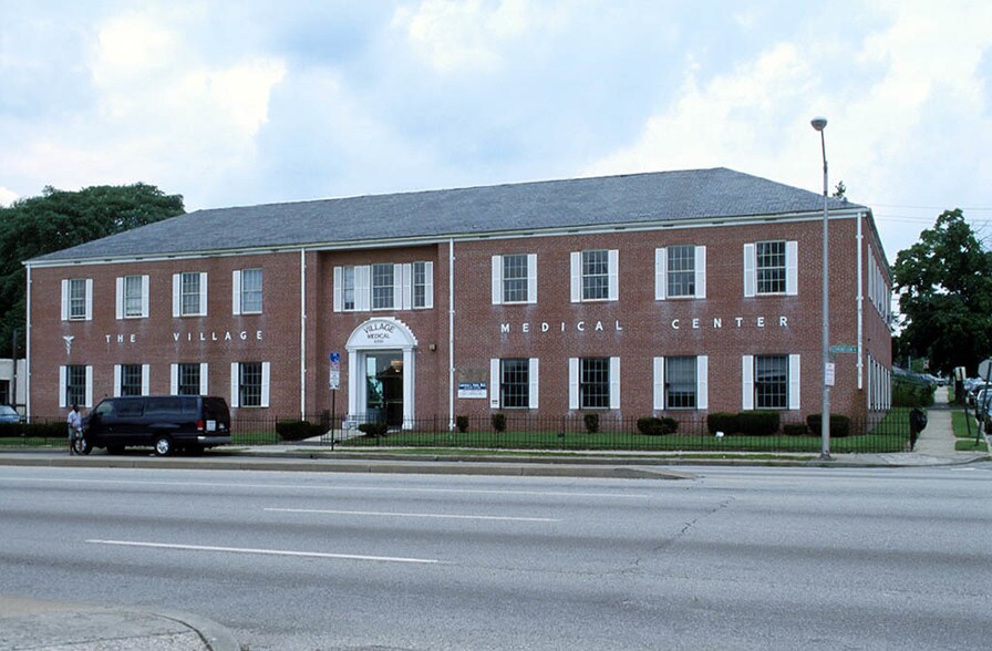Primary Photo Of 4200 Edmondson Ave, Baltimore Medical For Lease