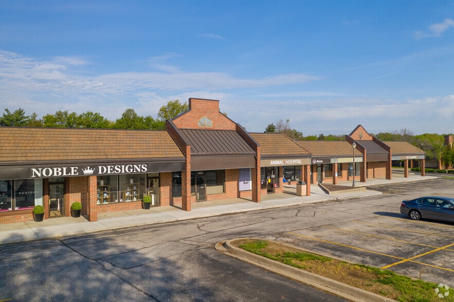 More Photos Of 12100-12260 State Line Rd, Leawood Unknown For Lease