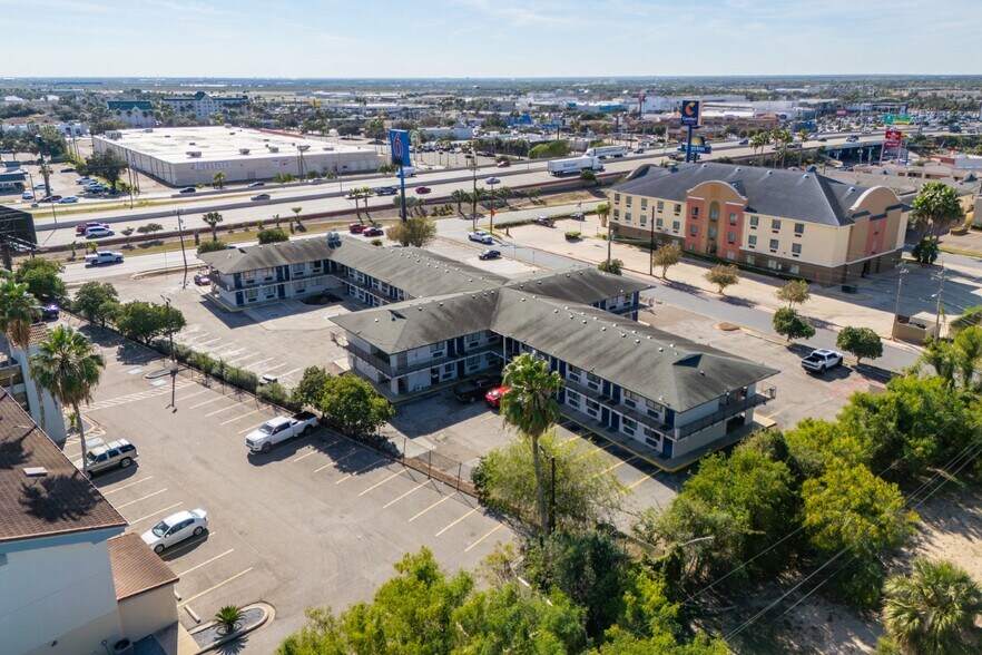 More Photos Of 700 W Expressway 83, McAllen Hotel For Sale