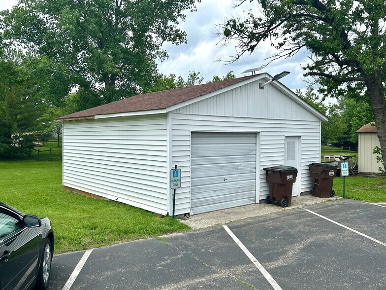 More Photos Of 11565 Pippin Rd, Cincinnati Religious Facility For Sale