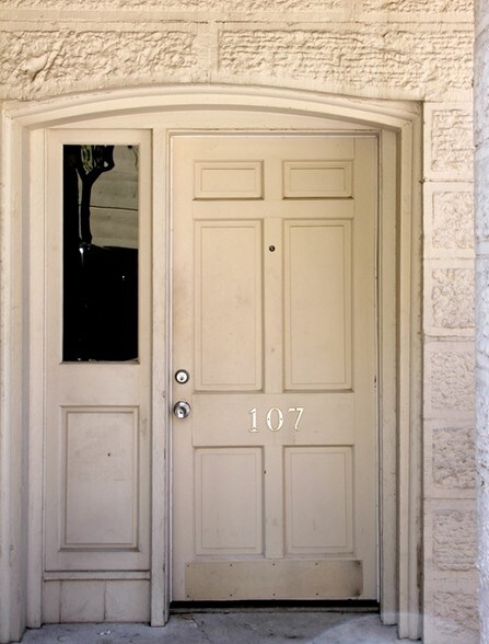 More Photos Of 109 E 10th St, Austin Loft Creative Space For Sale