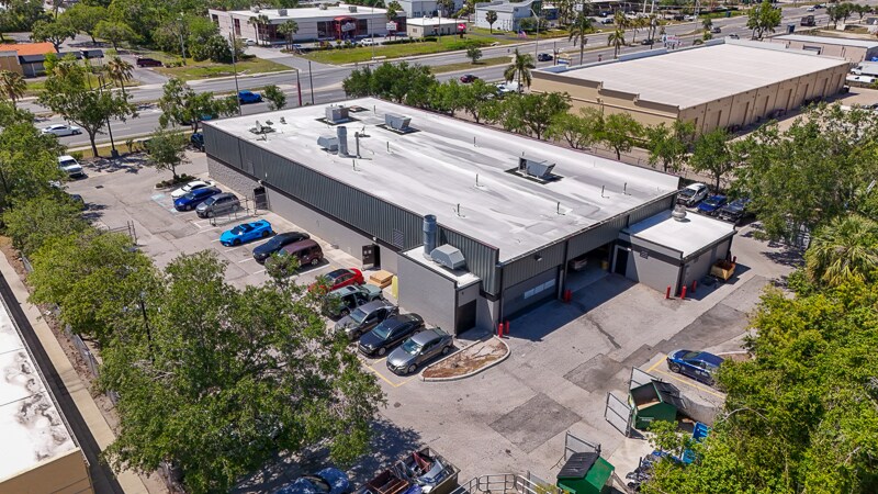 More Photos Of 4040 N Washington Blvd, Sarasota Auto Repair For Sale