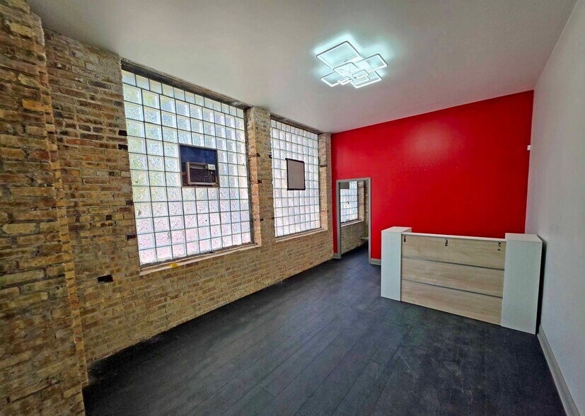 More Photos Of 2414 Irving Rd, Chicago Freestanding For Lease