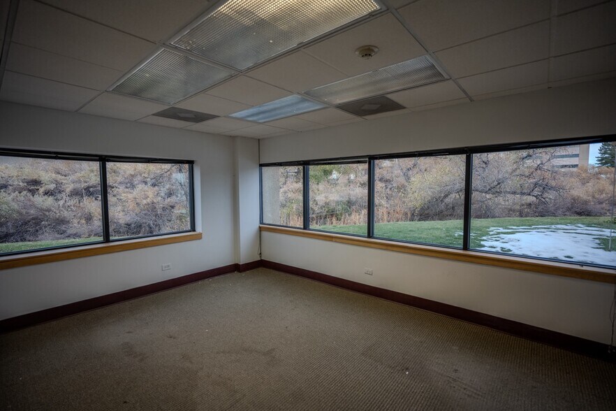 More Photos Of 605 Parfet St, Lakewood Medical For Sale