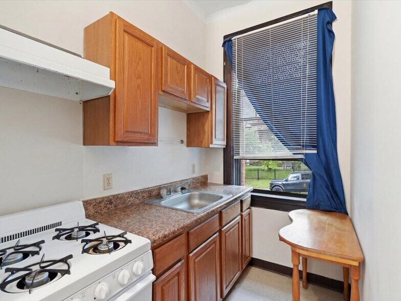 More Photos Of 215 S Braddock Ave, Pittsburgh Apartments For Sale