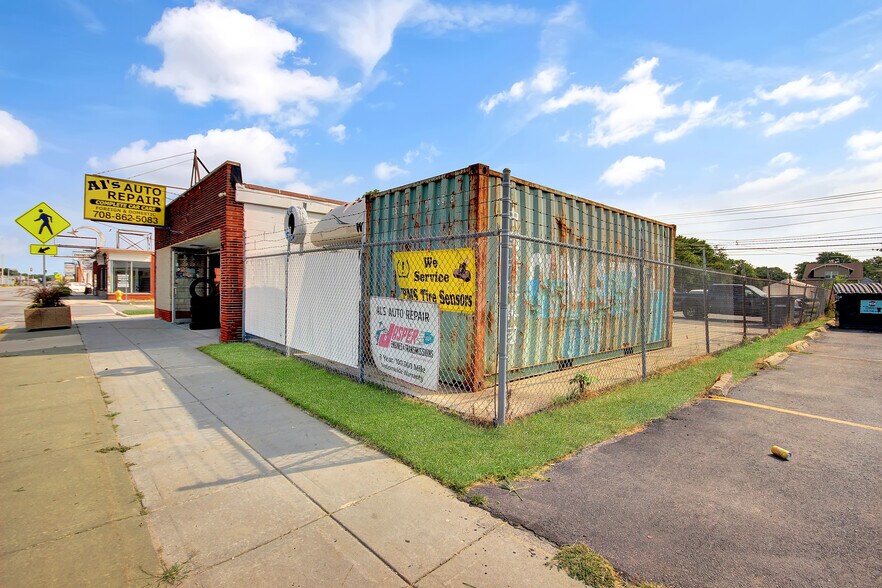 More Photos Of 635 Burnham Ave, Calumet City Auto Repair For Sale