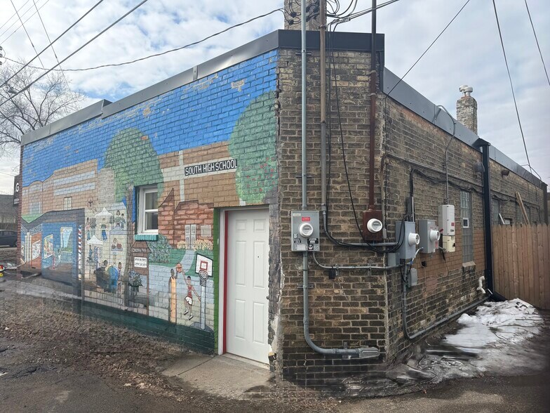 More Photos Of 1828-1832 E 35th St, Minneapolis Storefront For Lease