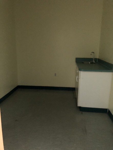 More Photos Of 2959 Alafaya Trl, Oviedo Medical For Sale