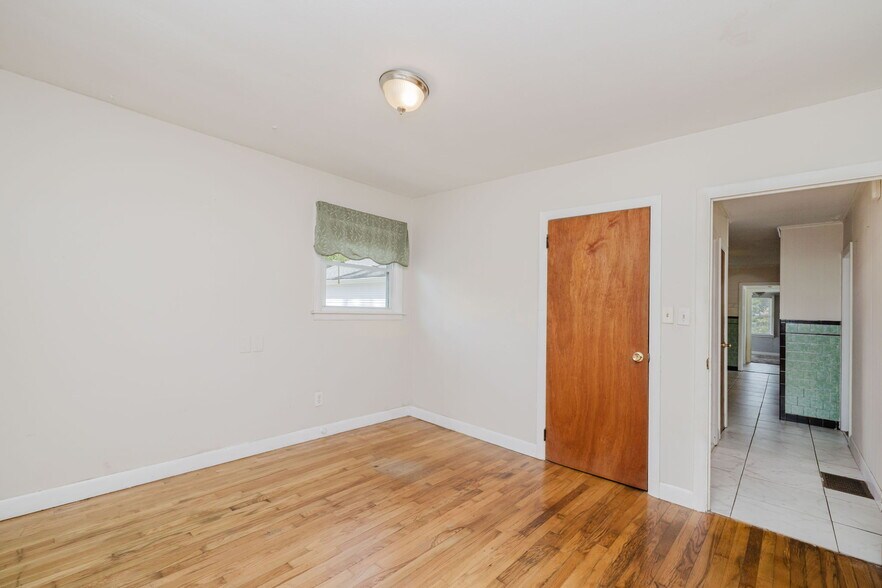 More Photos Of 817 State Rd, Westport Freestanding For Sale