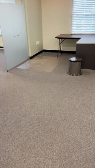 Primary Photo Of 204 Warren Ave, Ho-Ho-Kus Freestanding For Lease