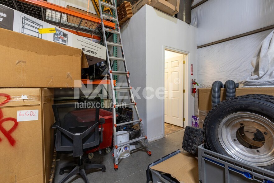 More Photos Of 260 DL Sargent Rd, Cedar City Warehouse For Sale