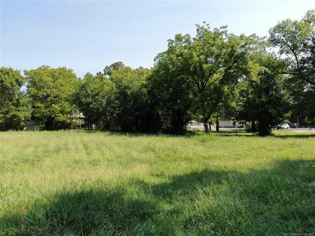 More Photos Of 500 S Muskogee Ave, Okmulgee Office For Sale