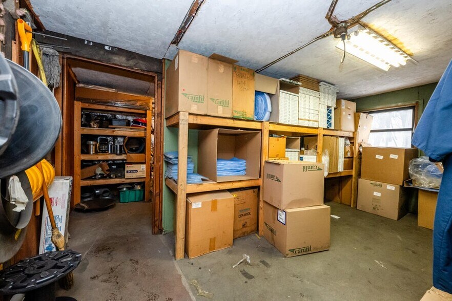 More Photos Of 521 Langley Ave, Saint Joseph Industrial For Sale