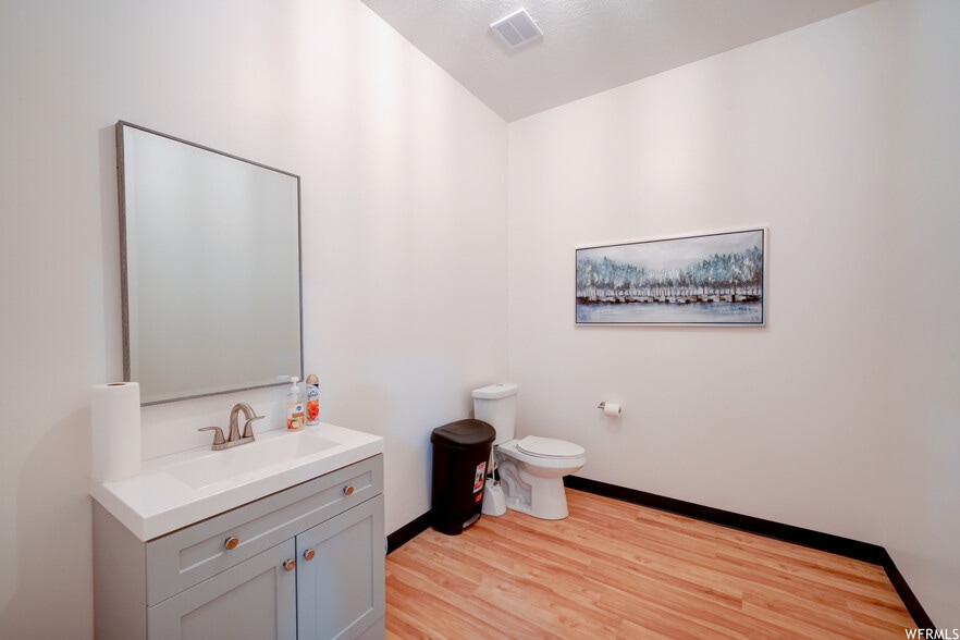 More Photos Of 13865 S 2700 W, Bluffdale Flex For Lease
