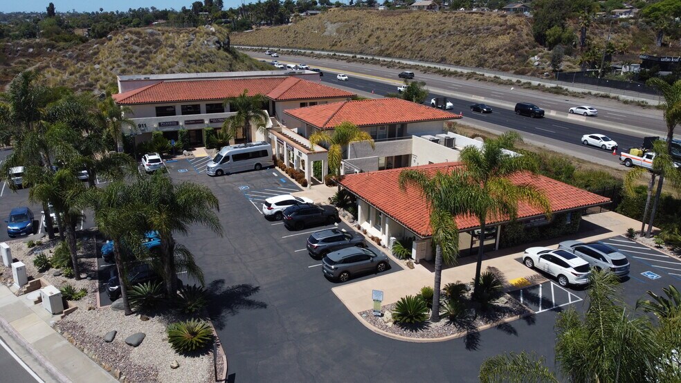 More Photos Of 911 Hacienda Dr, Vista Unknown For Lease