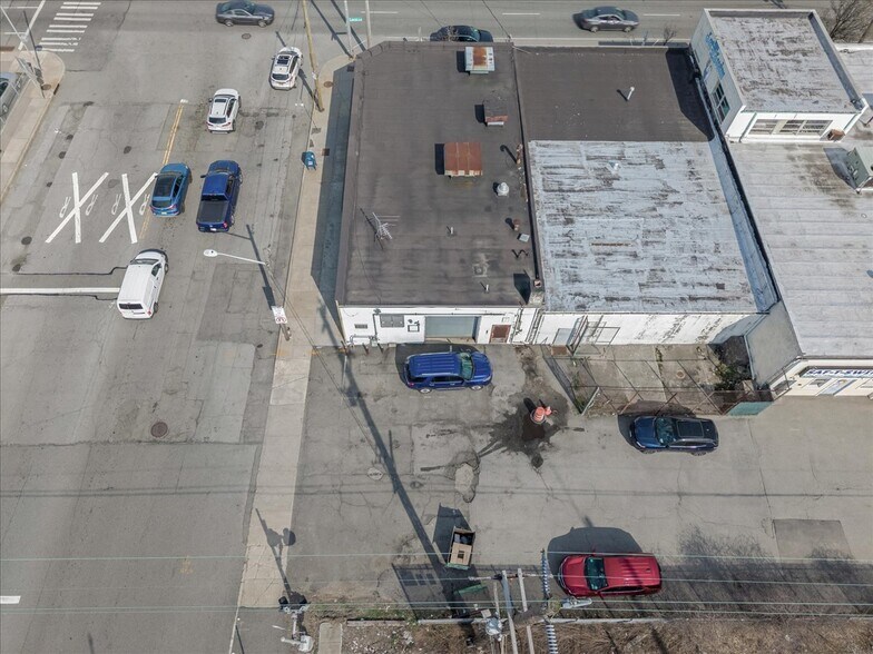 More Photos Of 3180 Lawson Blvd, Oceanside Storefront For Sale