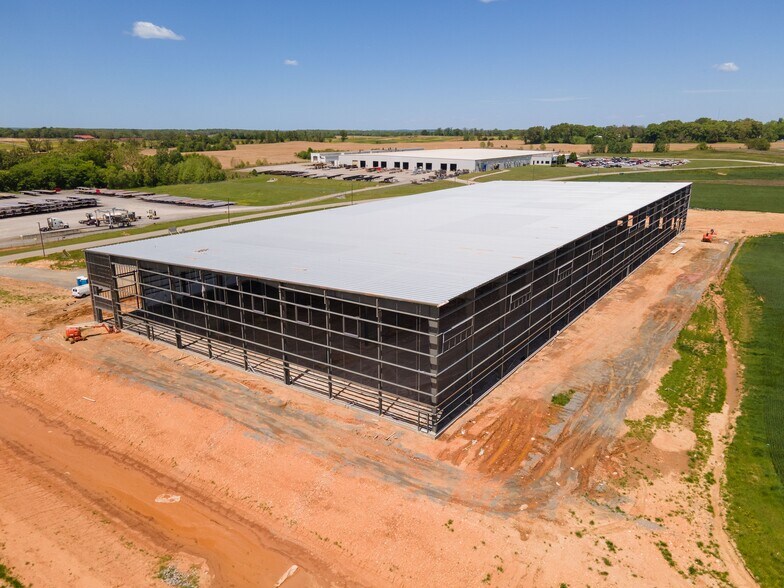 More Photos Of 322 International Drive, Cadiz Distribution For Sale