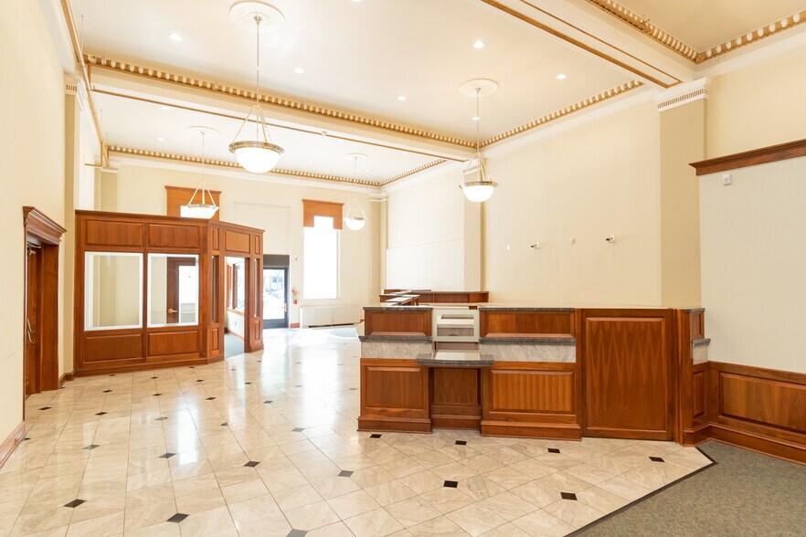 More Photos Of 721 Broad St, Chattanooga Apartments For Sale