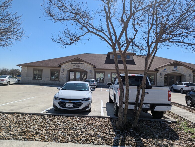 More Photos Of 1911 Corporate Dr, San Marcos Office For Lease