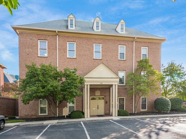 Primary Photo Of 134 Northwoods Blvd, Columbus Office For Lease
