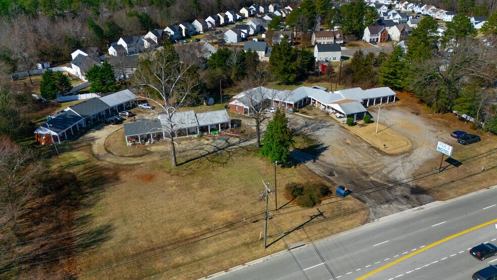 Primary Photo Of 16800 Jefferson Davis Hwy, Colonial Heights Land For Sale